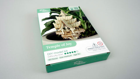 Temple Of Joy Mini Holz-Baumhaus (mit LEDs + Batterien)