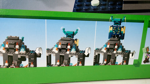 LEGO 21246 Das Duell in der Finsternis Minecraft 5