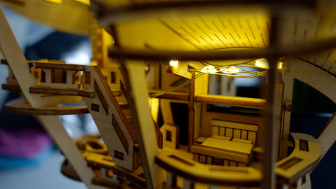 Tiny Treehouse T-TH-HZED-M-X Mini Baumhaus "Am Rand der Horizonts" mit LEDs, inkl. Batterien Mini Baumhäuser 6