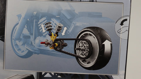 LEGO 10269 Harley-Davidson Fat Boy Creator Expert 6