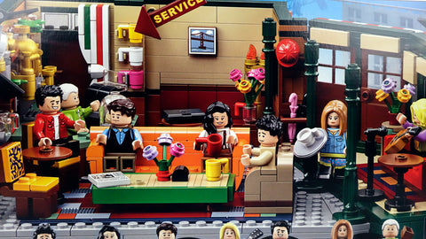 LEGO 21319 Friends Central Perk Ideas 2