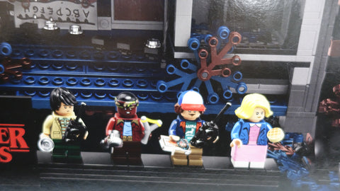 LEGO 75810 Die andere Seite Stranger Things 6