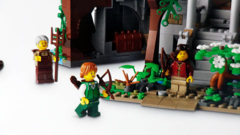 Burg im Wald / Castle in the Forest (910001)