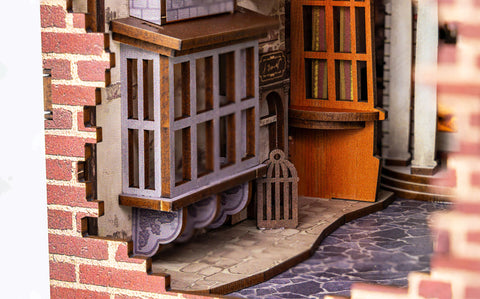 Revell 00530_winkelgasse Harry Potter - Winkelgasse Book Nook (Diagon Alley) Buchstütze Harry Potter 8