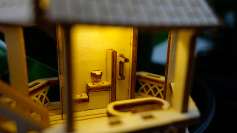 Tiny Treehouse T-TH-FCT-M-X Mini Baumhaus "Das Waldhaus" mit LEDs, inkl. Batterien Mini Baumhäuser 5