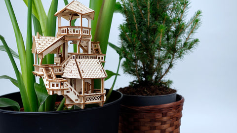 Tiny Treehouse T-TH-FCT-M-X Mini Baumhaus "Das Waldhaus" mit LEDs, inkl. Batterien Mini Baumhäuser 2