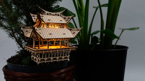 Tiny Treehouse T-TM-GRTD-S-X Mini Baumhaus "Tempel der Dankbarkeit" mit LEDs, inkl. Batterien Mini Baumhäuser 1