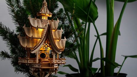 Tiny Treehouse T-TM-OJOY-M-X Mini Baumhaus "Tempel der Freude" mit LEDs, inkl. Batterien Mini Baumhäuser 1