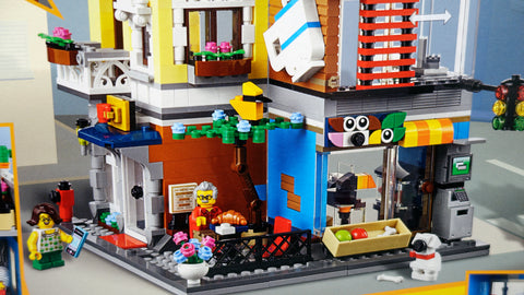 LEGO 31097 Stadthaus mit Zoohandlung und Cafe Creator 3-in-1 3