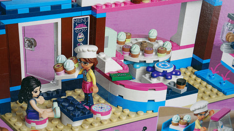LEGO 41366 Olivias Cupcake-Cafe Friends 4