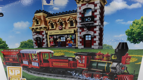 LEGO 71044 Disney Zug mit Bahnhof Disney 12